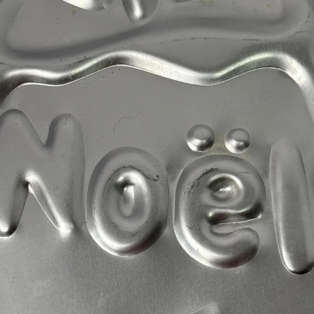 Vintage 1981 Wilton Aluminum 16.5
